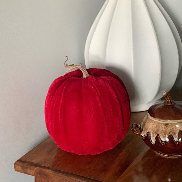 Red velvet pumpkin large home decor‎ fall thanksgiving - Picture 1 of 5